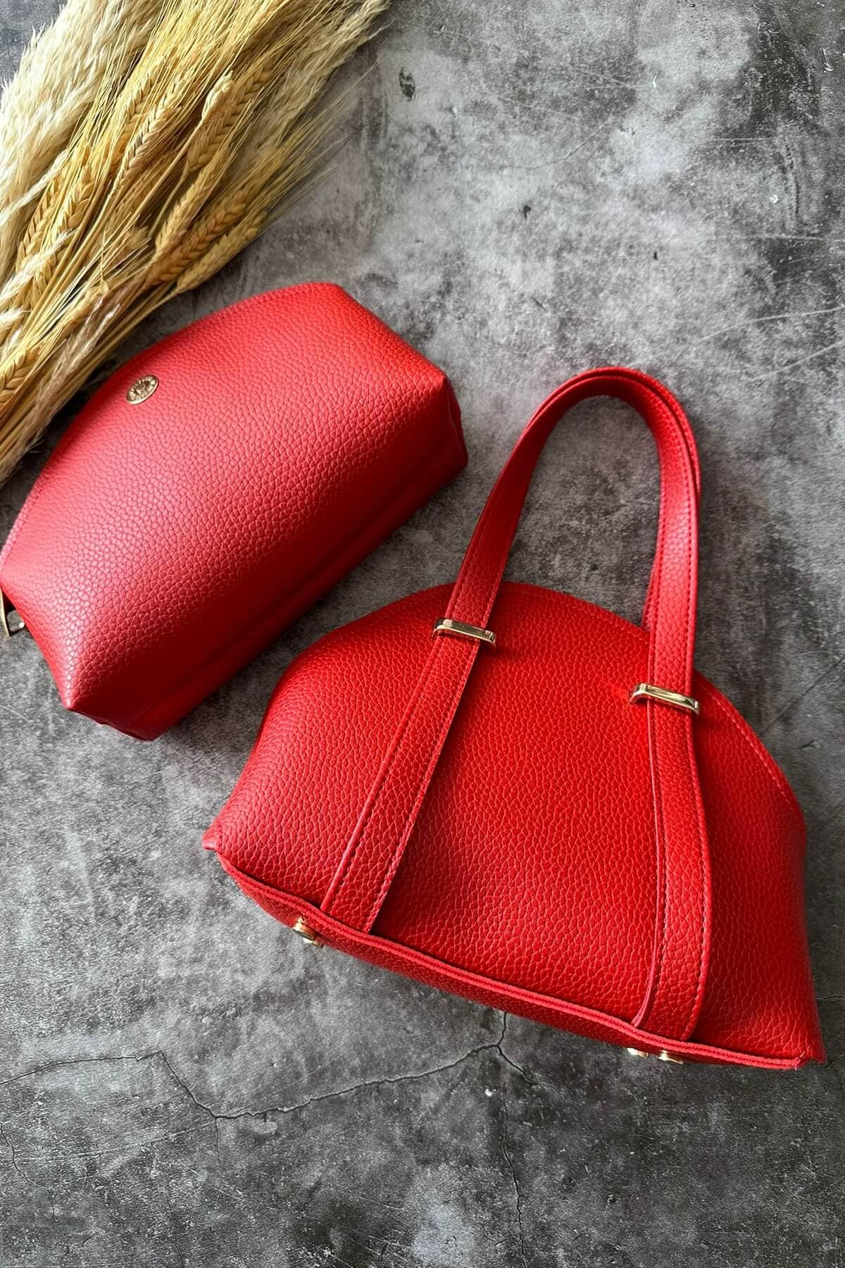 Kırmızı Çanta